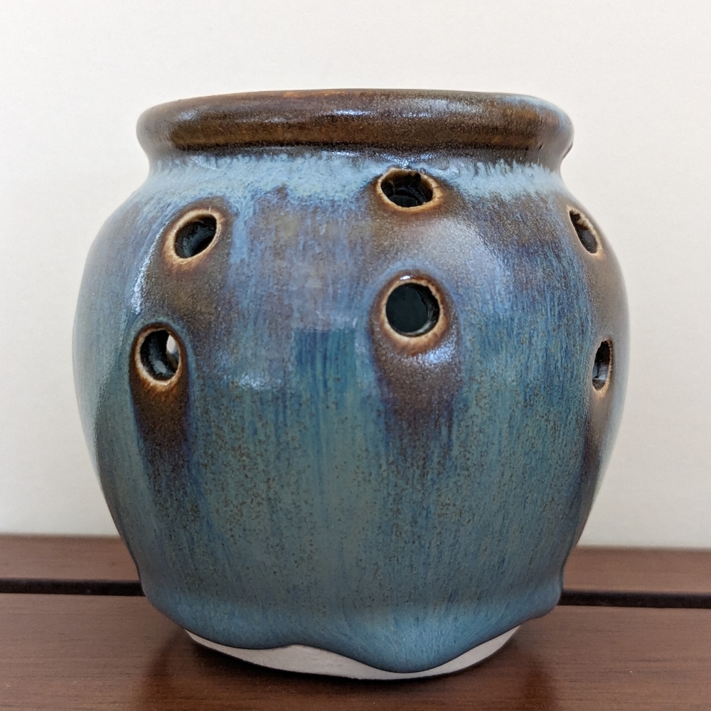 T B Pots wildflower bud vase pottery Walpole Maine blue brown